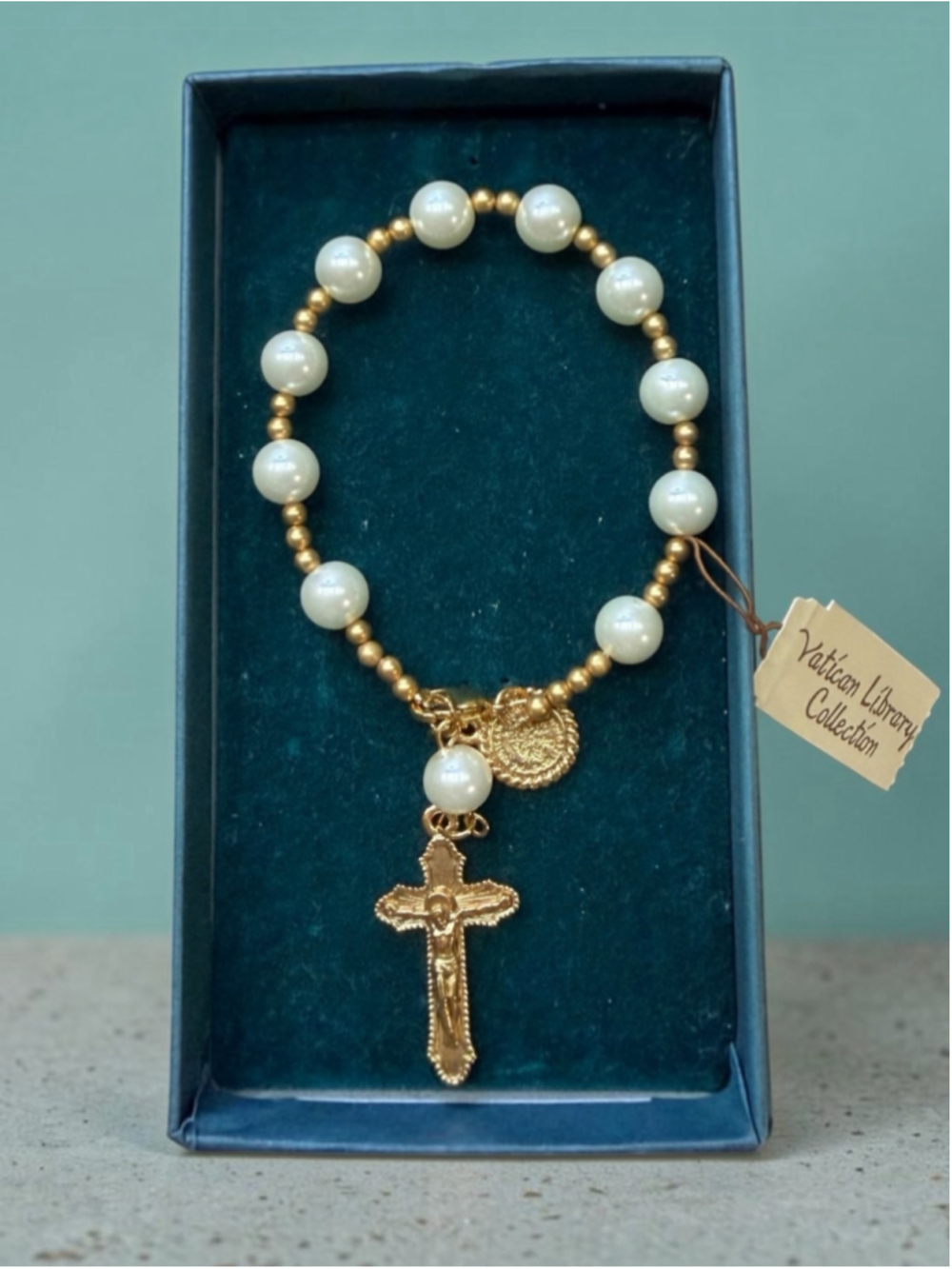 Vatican Library Collection Rosary Bracelet Faux Pearl Gold Tone Crucifix Box